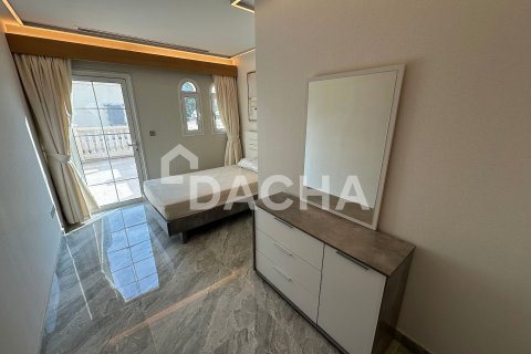 Townhouse in Jumeirah Village Triangle, Dubai 2 bedrooms, 152 sq.m. № 111607 - photo 11