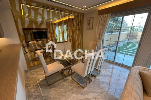 Townhouse in Jumeirah Village Triangle, Dubai 2 bedrooms, 152 sq.m. № 111607 - photo 16