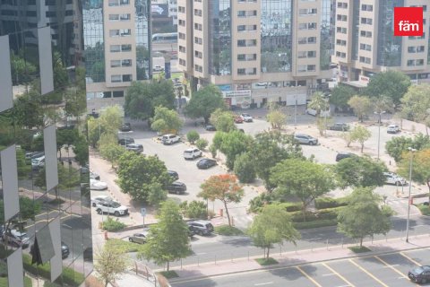 Apartment in DIFC, Dubai 1 bedroom, 69.6 sq.m. № 134876 - photo 3