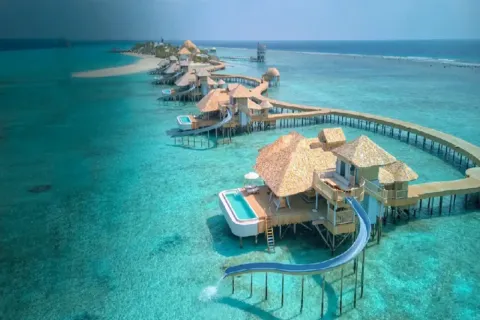 Townhouse in Dubai Land, Dubai 4 bedrooms, 144 sq.m. № 92787 - photo 11