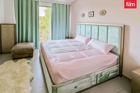 Villa in Dubai Hills Estate, Dubai 4 bedrooms, 302.3 sq.m. № 69374 - photo 3