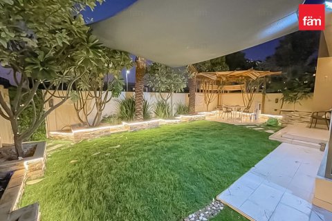 Villa in Dubai Hills Estate, Dubai 4 bedrooms, 302.3 sq.m. № 69374 - photo 6