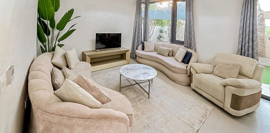 Villa in Dubai Hills Estate, Dubai 4 bedrooms, 302.3 sq.m. № 69374