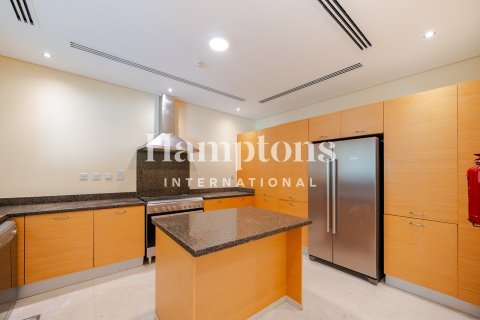 Townhouse in Murooj Al Furjan, Al Furjan, Dubai 3 bedrooms, 223.98913300 sq.m. № 63285 - photo 9
