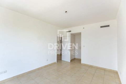 Appartement à The Fairways, The Views, Dubai, 2 chambres, 127.93 m², № 126533 - photo 10