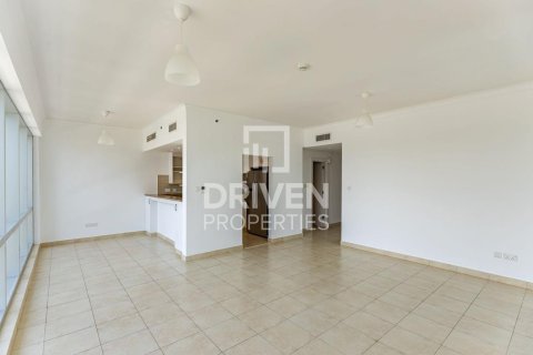 Appartement à The Fairways, The Views, Dubai, 2 chambres, 127.93 m², № 126533 - photo 3