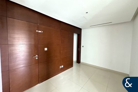 Apartment in Business Bay, Dubai 2 bedrooms, 145 sq.m. № 98878 - photo 8
