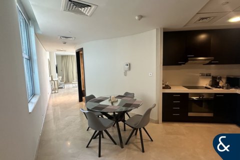 Снять в аренду квартиру в DIFC, Дубай: студию, 78м², № 98880 - фото 3