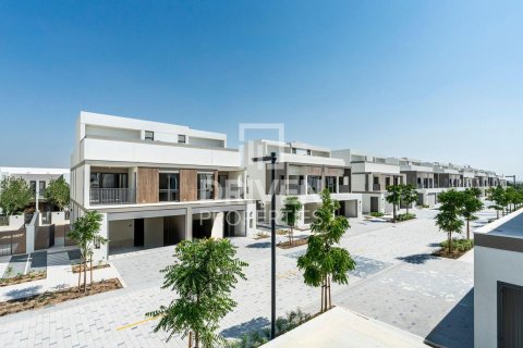 Villa in Aura, Tilal Al Ghaf, Dubai 4 bedrooms, 317 sq.m. № 19887 - photo 18