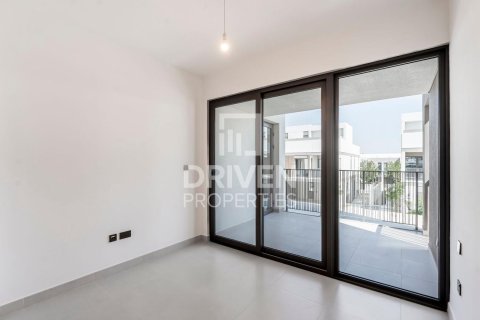 Villa in Aura, Tilal Al Ghaf, Dubai 4 bedrooms, 317 sq.m. № 19887 - photo 14