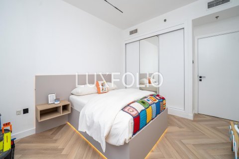 Apartment in Dubai Marina, Dubai 2 bedrooms, 110 sq.m. № 45407 - photo 14
