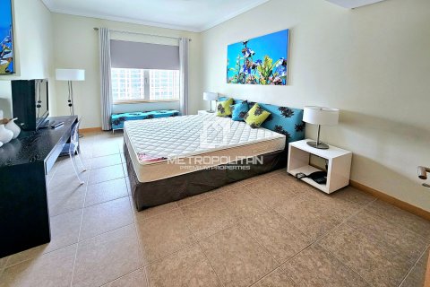 Apartment in Shoreline Apartments, Palm Jumeirah, Dubai 2 bedrooms, 150 sq.m. № 8816 - photo 2