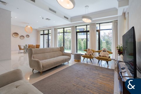 Villa in DAMAC Hills (Akoya by DAMAC), Dubai 5 bedrooms, 401 sq.m. № 76685 - photo 3