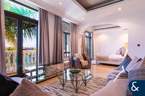 Villa in Signature Villas, Palm Jumeirah, Dubai 6 bedrooms, 1245 sq.m. № 76687 - photo 18