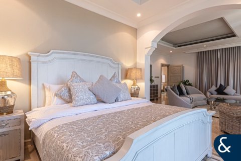 Villa in Signature Villas, Palm Jumeirah, Dubai 6 bedrooms, 1245 sq.m. № 76687 - photo 17