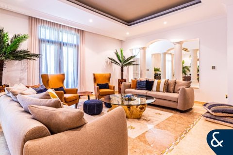 Villa in Signature Villas, Palm Jumeirah, Dubai 6 bedrooms, 1245 sq.m. № 76687 - photo 3
