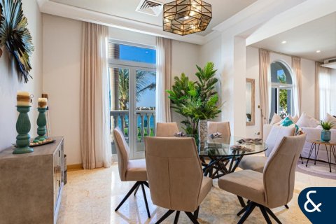 Villa in Signature Villas, Palm Jumeirah, Dubai 6 bedrooms, 1245 sq.m. № 76687 - photo 7