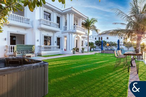 Villa in Signature Villas, Palm Jumeirah, Dubai 6 bedrooms, 1245 sq.m. № 76687 - photo 2