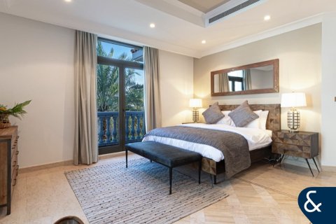 Villa in Signature Villas, Palm Jumeirah, Dubai 6 bedrooms, 1245 sq.m. № 76687 - photo 15