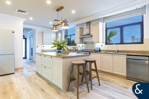 Villa in Signature Villas, Palm Jumeirah, Dubai 6 bedrooms, 1245 sq.m. № 76687 - photo 8