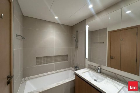 Купить квартиру в Дубае: 3 спальни, 149.9м², № 95443 - фото 13