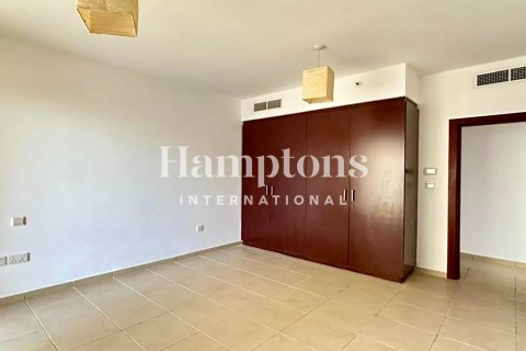 Снять в аренду квартиру в Джумейра Бич Резиденс, Дубай: 2 спальни, 122.32909622м², № 72566 - фото 8