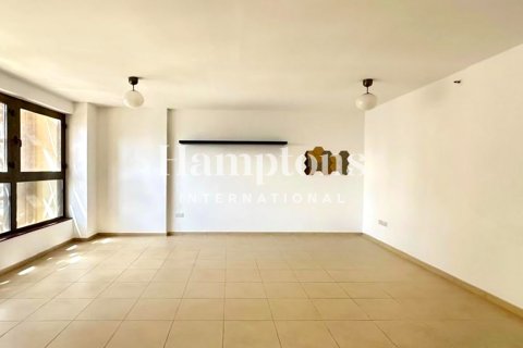 Снять в аренду квартиру в Джумейра Бич Резиденс, Дубай: 2 спальни, 122.32909622м², № 72566 - фото 12