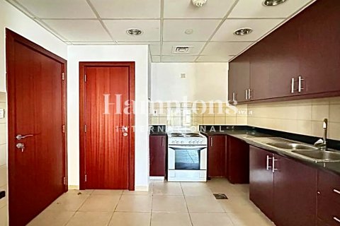 Снять в аренду квартиру в Джумейра Бич Резиденс, Дубай: 2 спальни, 122.32909622м², № 72566 - фото 4