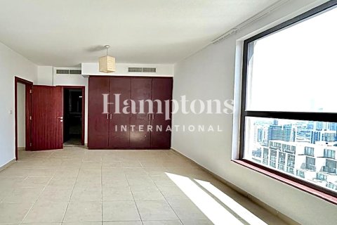 Снять в аренду квартиру в Джумейра Бич Резиденс, Дубай: 2 спальни, 122.32909622м², № 72566 - фото 3