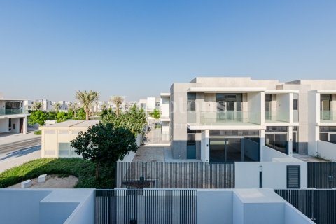 Adosado en Ruba, Arabian Ranches 3, Dubai, 3 dormitorios, 145.84934873 m², № 72568 - foto 3