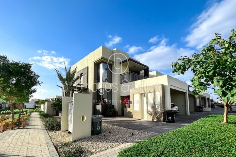 Villa en Dubai Hills Estate, Dubai, 5 dormitorios, 254.1 m², № 18233 - foto 5