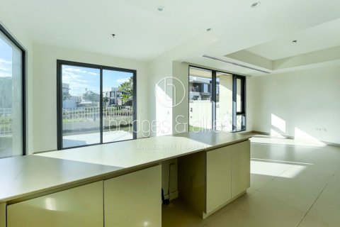 Villa en Dubai Hills Estate, Dubai, 5 dormitorios, 254.1 m², № 18233 - foto 12