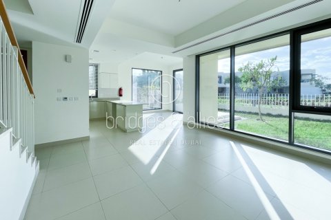 Villa en Dubai Hills Estate, Dubai, 5 dormitorios, 254.1 m², № 18233 - foto 2