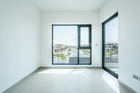 Townhouse in Arabian Ranches 2, Dubai 3 bedrooms, 189.02044380 sq.m. № 18239 - photo 11