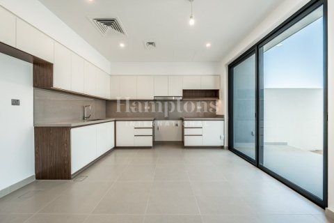 Townhouse in Arabian Ranches 2, Dubai 3 bedrooms, 189.02044380 sq.m. № 18239 - photo 9