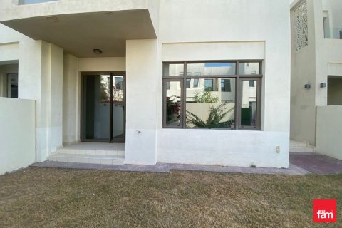 Villa en Reem, Dubai, 3 dormitorios, 233.7 m², № 84239