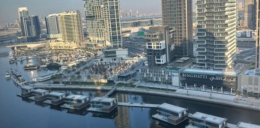 Apartment in Business Bay, Dubai 2 bedrooms, 148 sq.m. № 84241