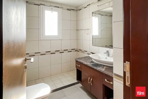 Villa in Dubai 4 bedrooms, 527.9 sq.m. № 109530 - photo 11