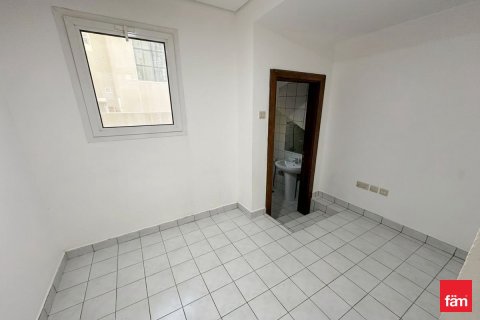 Villa in Dubai 4 bedrooms, 527.9 sq.m. № 109530 - photo 6