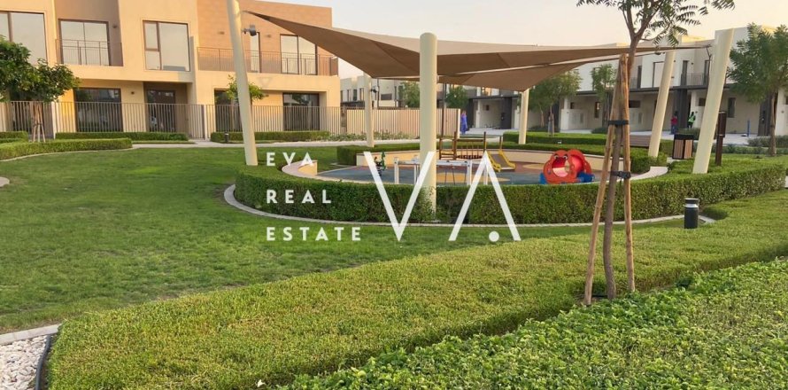 Таунхаус в Dubai South (Dubai World Central), Дубай, 3 спальни, 162.58м², № 52848