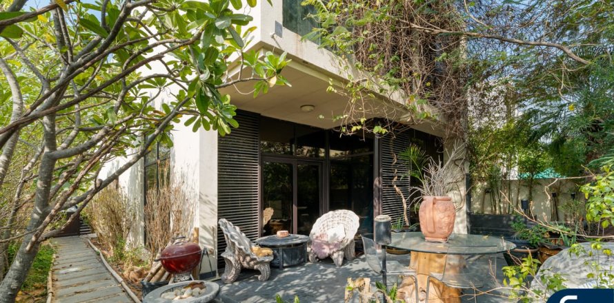 Вилла в DAMAC Hills (Akoya by DAMAC), Дубай, 6 спален, 363м², № 91144