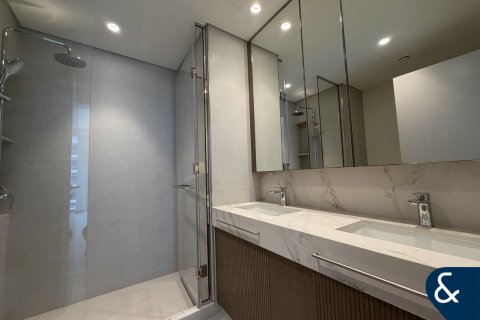 Apartment in EMAAR Beachfront, Dubai Harbour, Dubai 2 bedrooms, 111 sq.m. № 91145 - photo 8