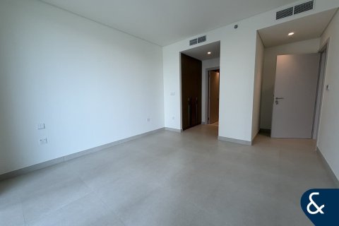 Apartment in EMAAR Beachfront, Dubai Harbour, Dubai 2 bedrooms, 111 sq.m. № 91145 - photo 12