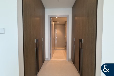 Apartment in EMAAR Beachfront, Dubai Harbour, Dubai 2 bedrooms, 111 sq.m. № 91145 - photo 11