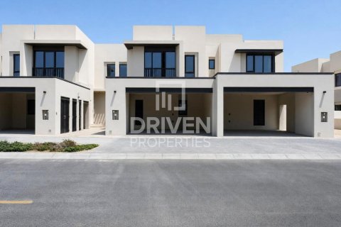 Townhouse in Jebel Ali, Dubai 3 bedrooms, 242.29 sq.m. № 134216