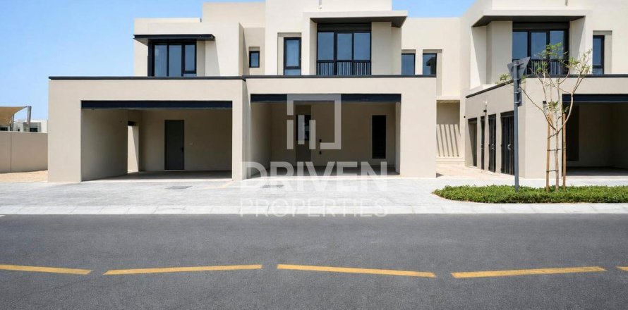 Townhouse in Jebel Ali, Dubai 3 bedrooms, 240.53 sq.m. № 134215