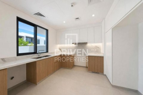Townhouse in Jebel Ali, Dubai 3 bedrooms, 240.53 sq.m. № 134215 - photo 20