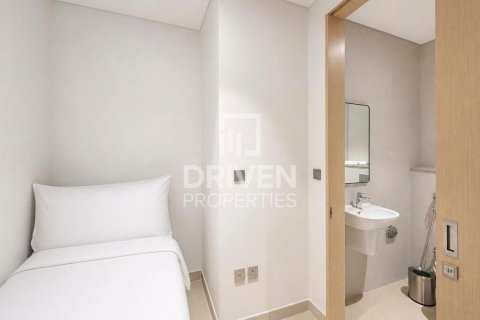 Apartment in Vida Residences Dubai Mall, Downtown Dubai (Downtown Burj Dubai), Dubai 3 bedrooms, 141.21 sq.m. № 134212 - photo 15