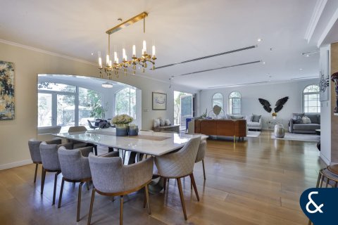 Villa in Legacy, Jumeirah Park, Dubai 4 bedrooms, 403 sq.m. № 75318 - photo 8