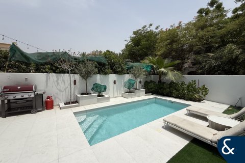 Villa à Springs 15, The Springs, Dubai, 3 chambres, 228 m², № 75325 - photo 1